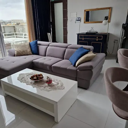 Town Pent House Appartement